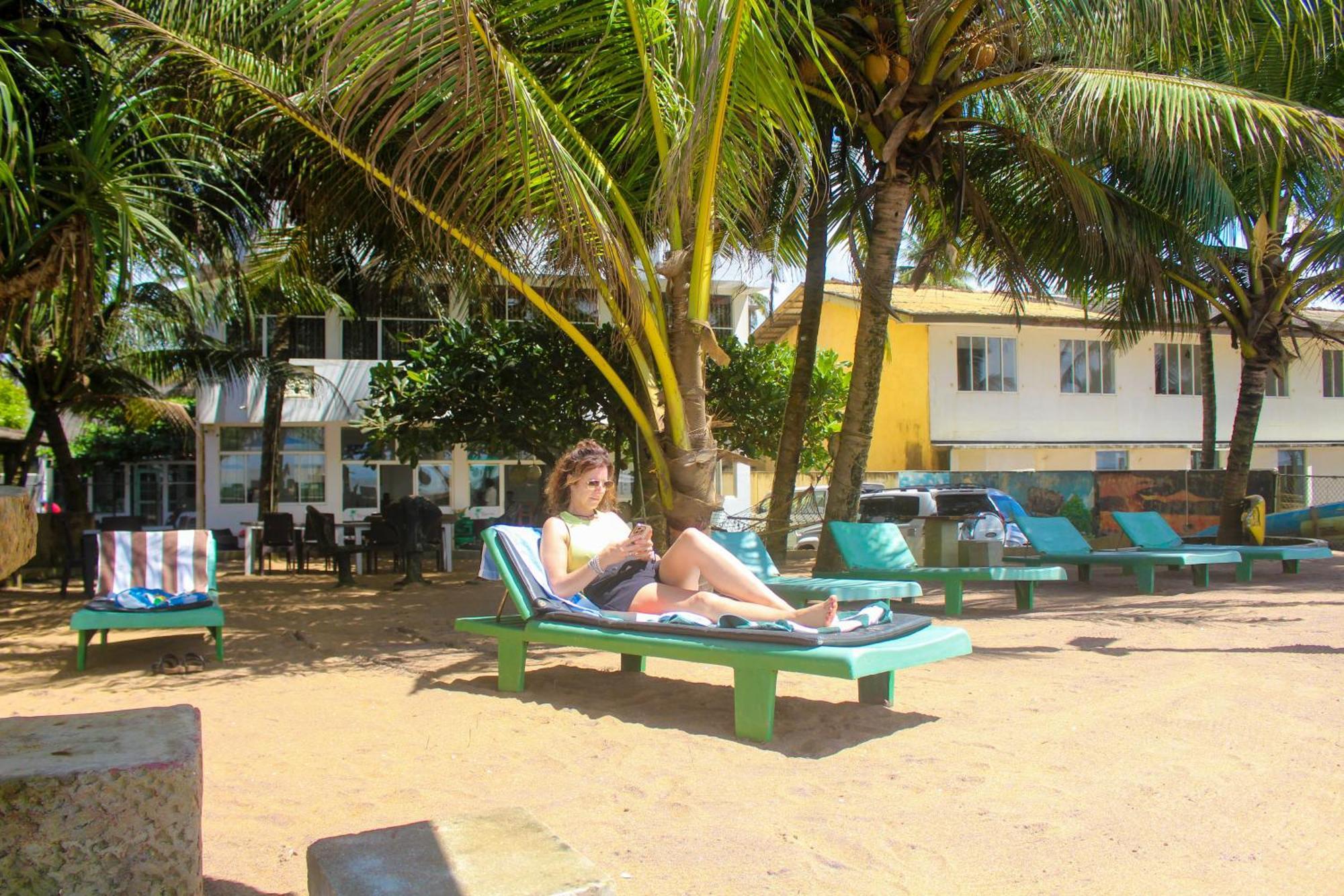 Hotel Coconut Bay Kalutara Exterior photo